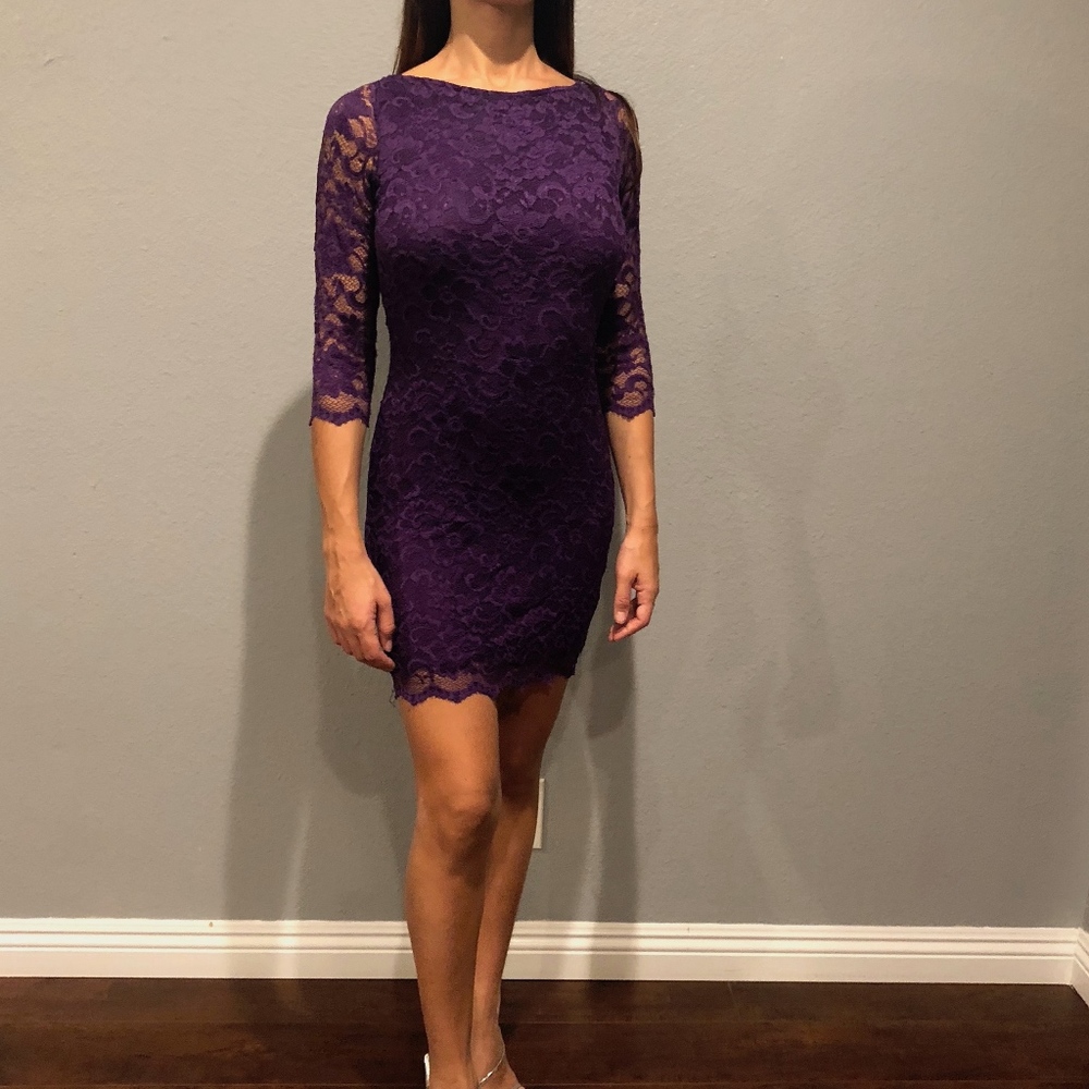 PURPLE LACE BACKLESS DRESS